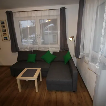 Haus Intaba アパート